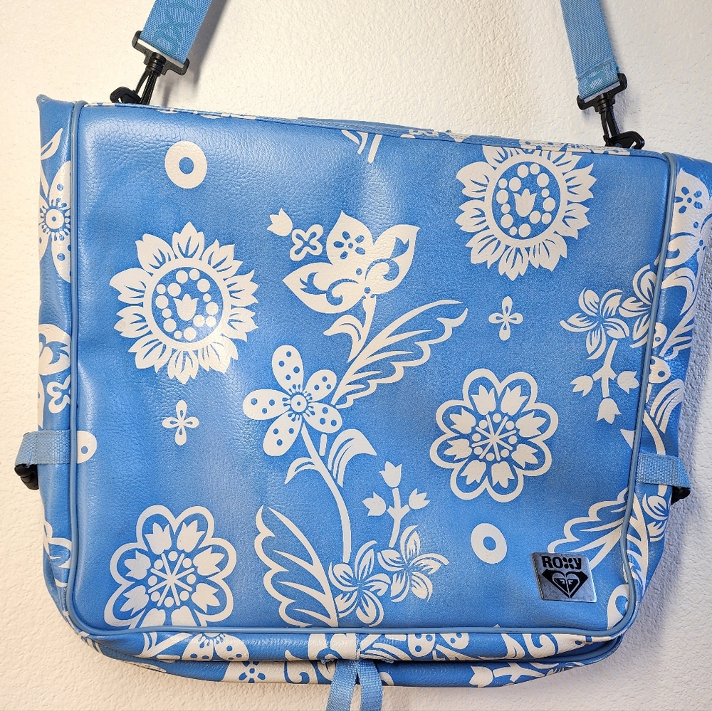 VINTAGE ROXY Blue White Leather Hawaiian Flower Travel Garment Bag